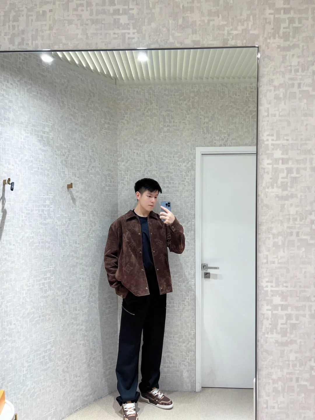 Louis Vuitton/Louis Vuitton presbyopia embroidered suede jacket